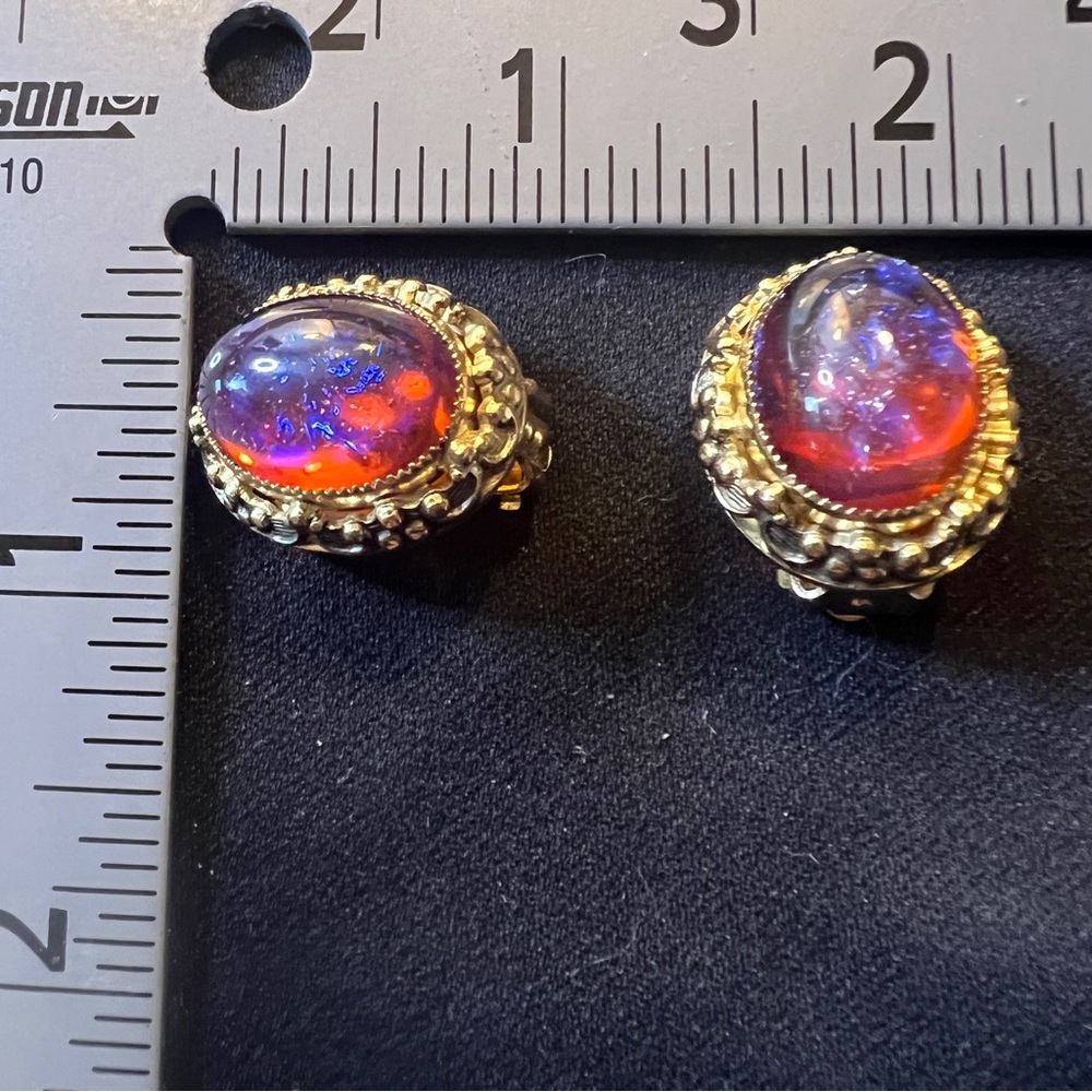 Whiting & Davis Dragon’s Breath Jelly Belly Earrings - Picture 3 of 11